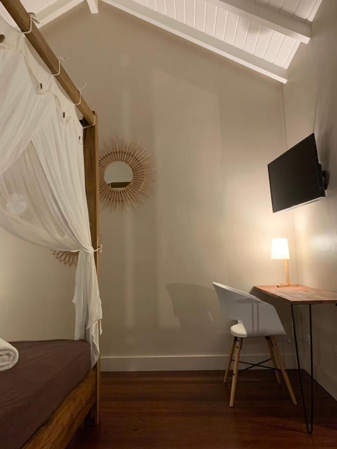 KOKOgîtes, bungalows avec piscines privatives Saint-Francois  Extérieur photo
