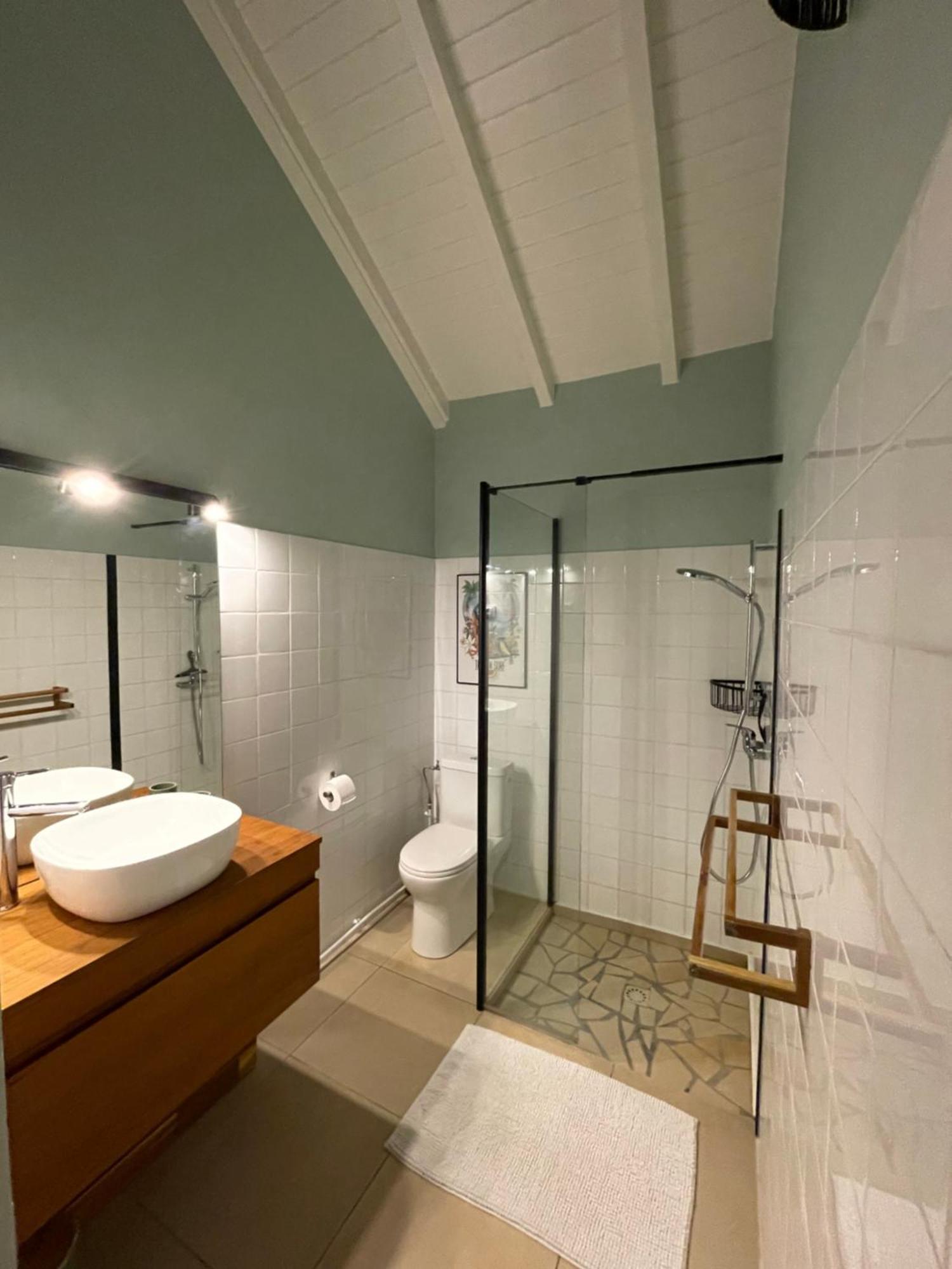 KOKOgîtes, bungalows avec piscines privatives Saint-Francois  Extérieur photo