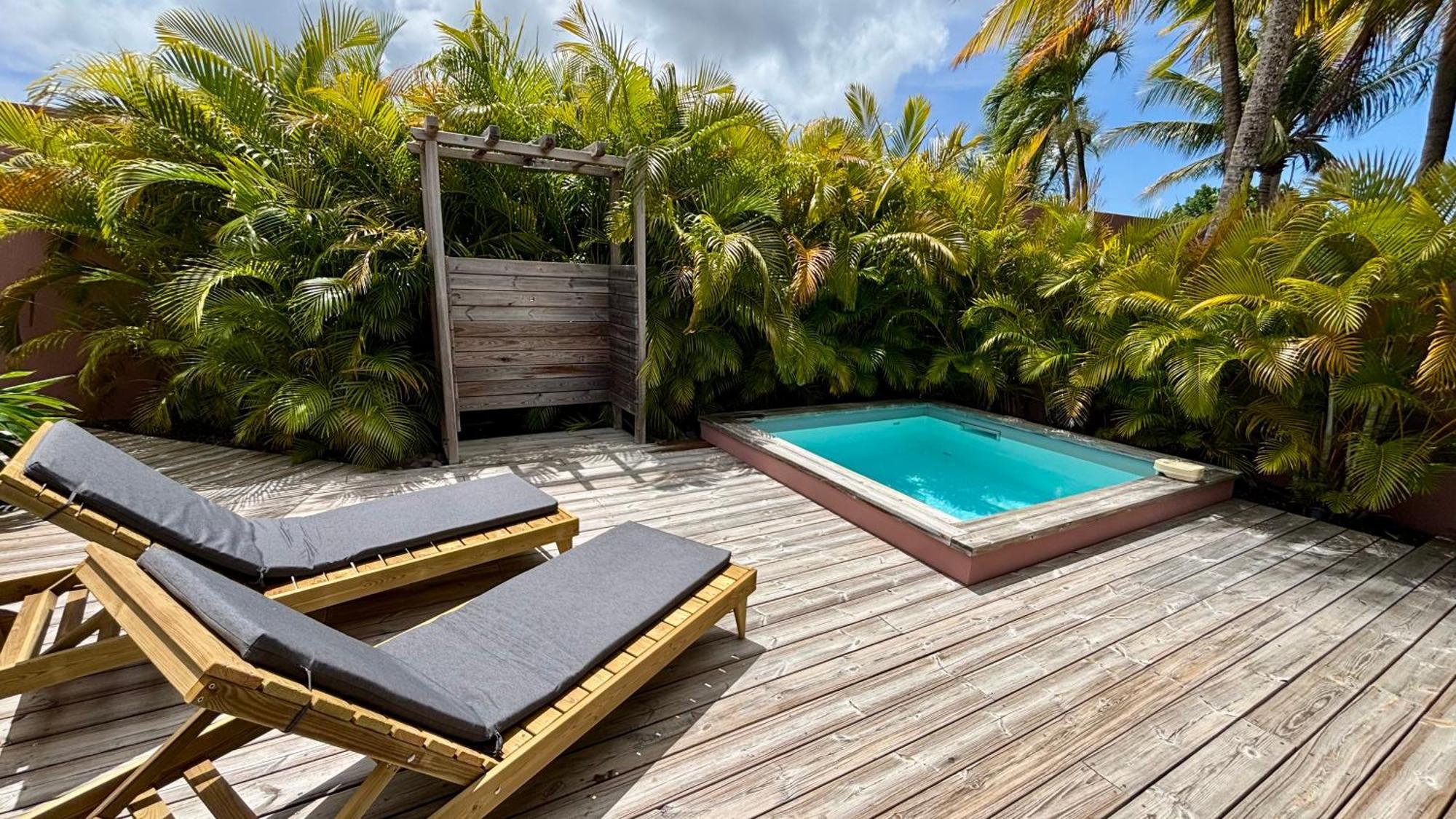 KOKOgîtes, bungalows avec piscines privatives Saint-Francois  Extérieur photo